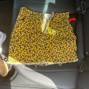 Leopard yellow print mini skirt